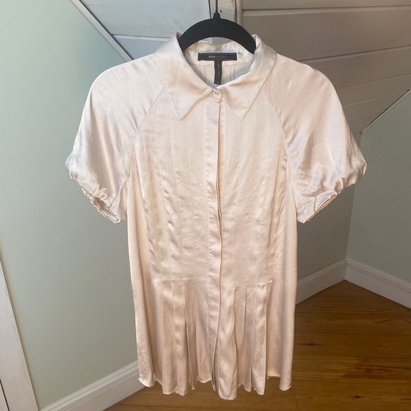 BCBGMAXAZRIA Silk Pleated Peplum Blouse Champagne Women’s M - Picture 5 of 12